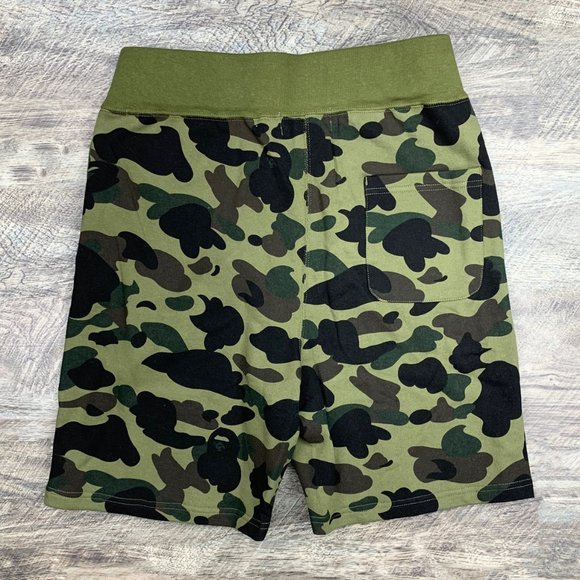A Bathing Ape Green Shark Camo BAPE Sweat Shorts - Picture 7 of 7